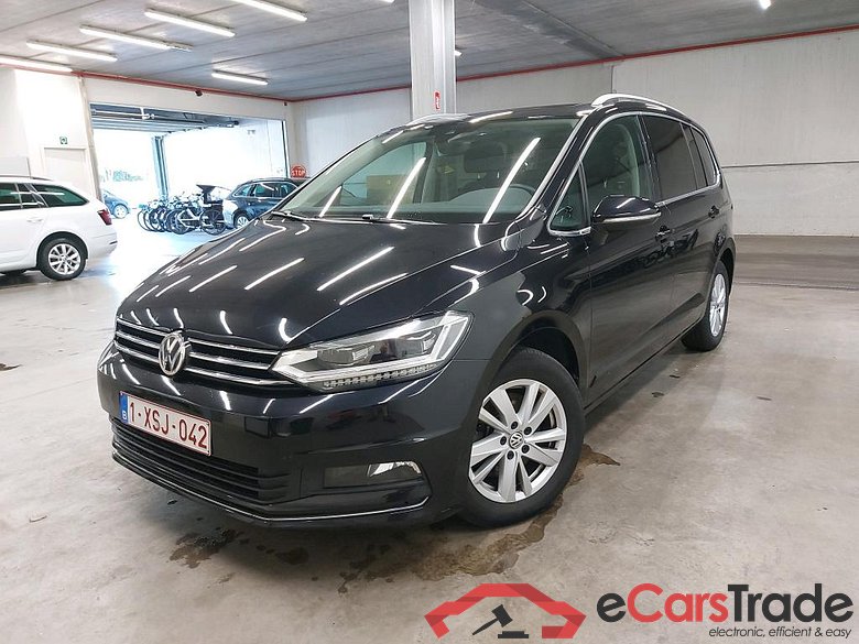 VOLKSWAGEN - VW  TOURAN TDi 115PK Highline Pack Business Plus With Vienna Leather & Easy Open & Nav Discover Media & Rear View Camera #1