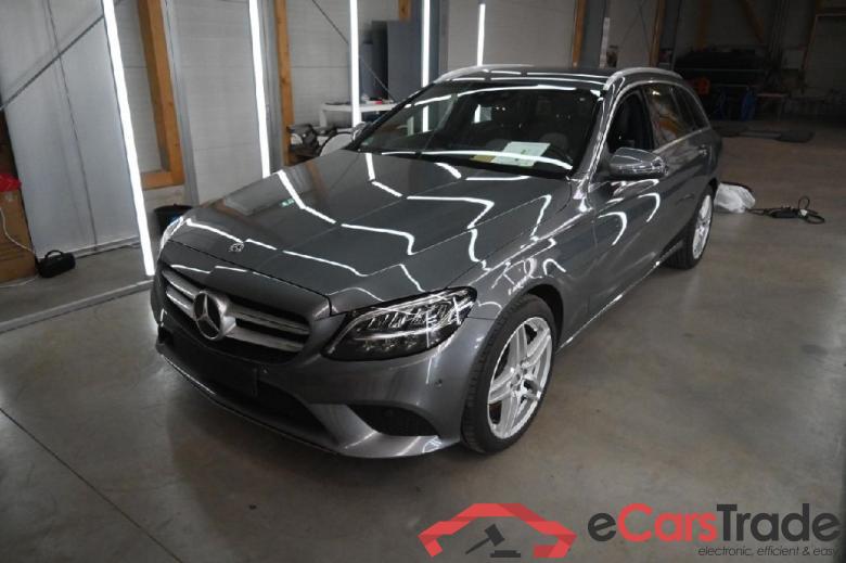 Mercedes C-Klasse T-Mod.-alt C -Klasse T-Modell C 300 de T (205.213)Avantgarde 2.0 225KW AT9 E6d #1