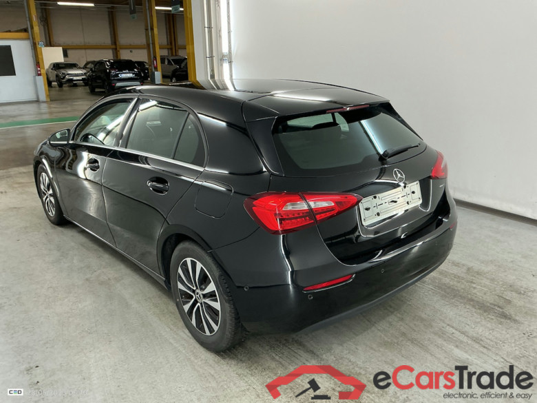 Mercedes A160d Navi 1/2 Sport-Leather KeylessGo Klima PDC ... #3