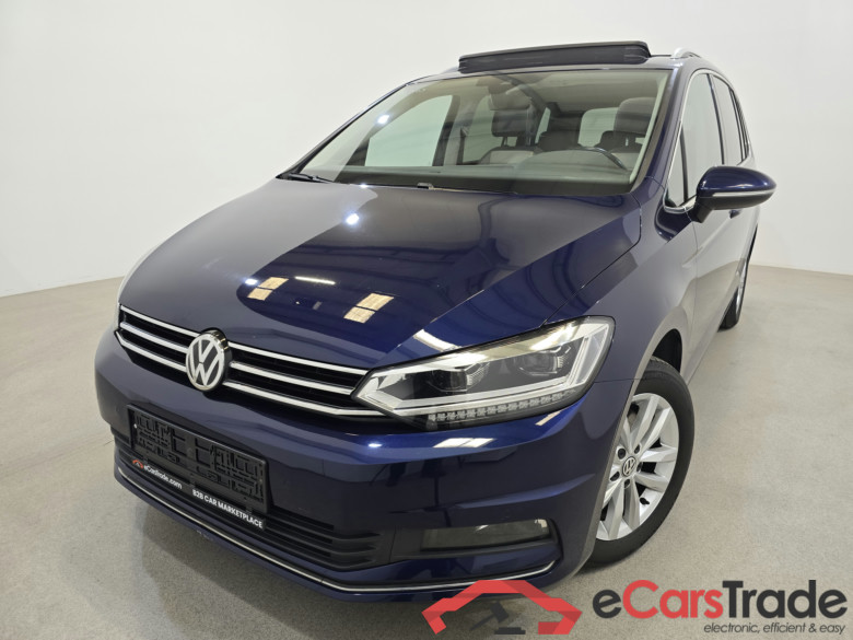 Volkswagen Touran 1.6 TDi Highline Pano LED-Matrix Navi Camera Klima PDC ...