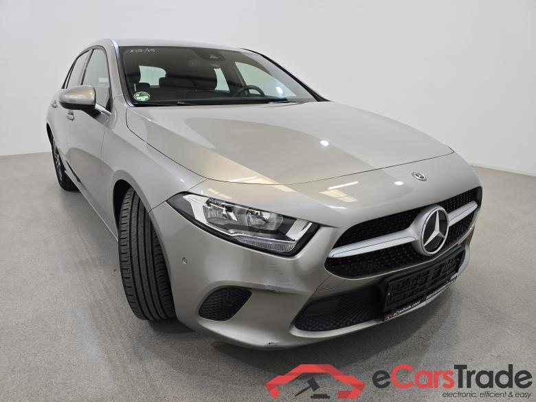 Mercedes A160d WideScreen Navi 1/2 Sport-Leather KeylessGo Camera Klima PDC ... #3