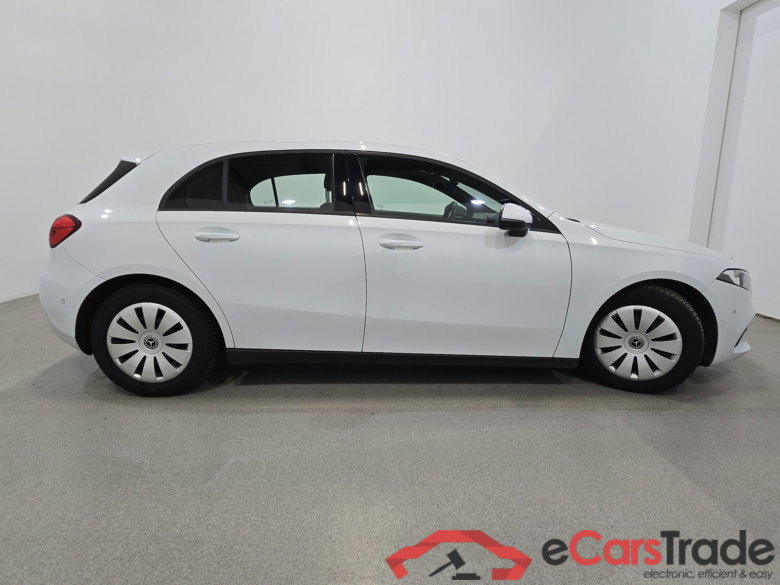 Mercedes A160i Navi-Pro KeylessGo Camera Klima PDC ... #5