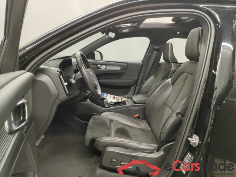 Volvo XC40 P8 4x4 Recharge R-Design 5d #3
