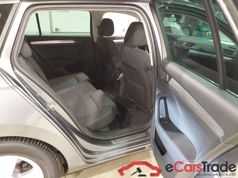 SKODA SUPERB COMBI 2.0 CRTDI 110KW DSG7 CLEVER #5