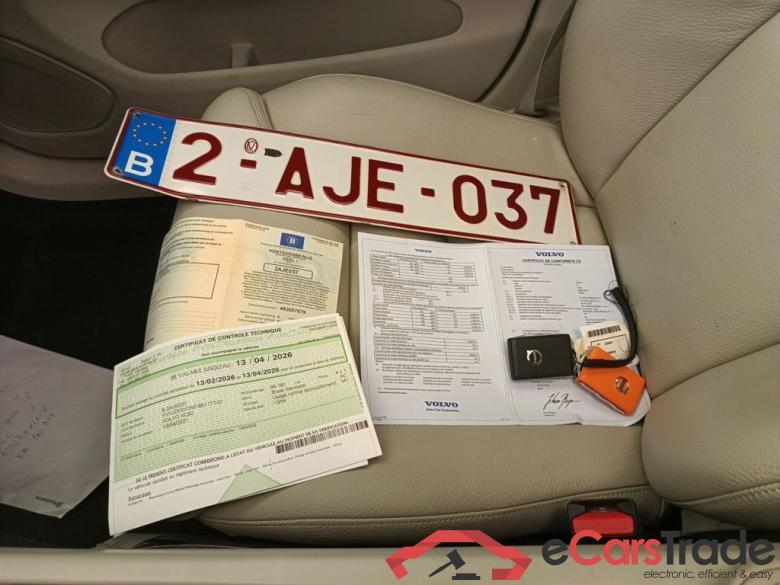 Volvo XC60 B4 D Geartronic Inscription 5d #4