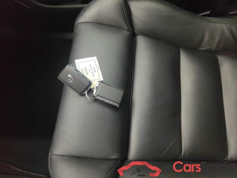 VOLVO XC60 DIESEL MILD HYBRID - 2.0 B4 197 AWD R-Design Geartronic 5d #4