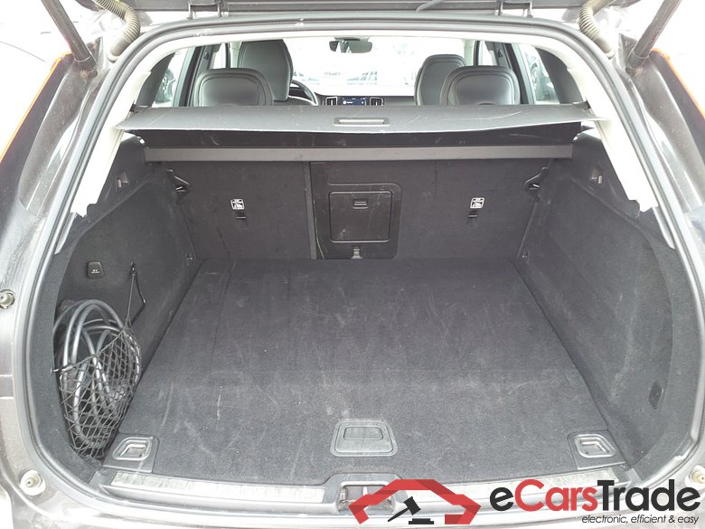 VOLVO XC60 2.0 T6 4WD 253 ch + 145 ch Ultimate #2