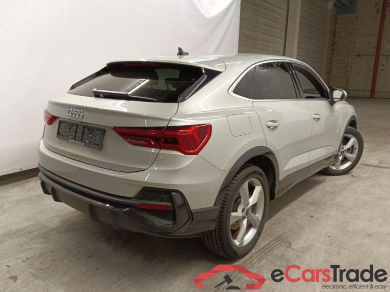 Audi Q3 Sportback 45 TFSI e S tronic 5d #2