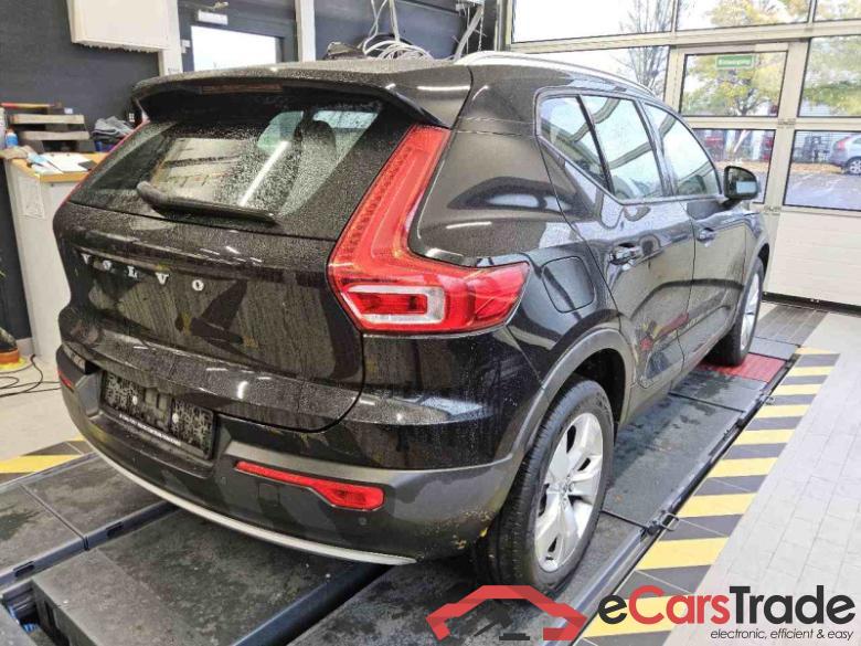 Volvo XC40 (2017->) DE - SUV5 T4 AWD EU6d-T, Momentum Pro (EURO 6d-TEMP), 2018 - 2020 #3