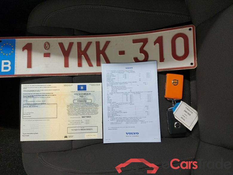 Volvo XC40 T3 Momentum Pro 5d #4