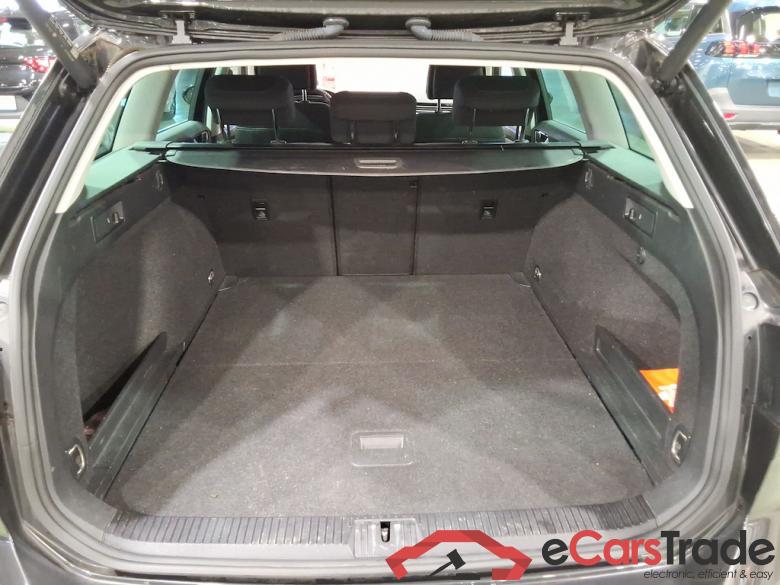 VOLKSWAGEN PASSAT VARIANT 2.0 TDI 90KW MSQ VARIANT STYLE BUSINESS #3