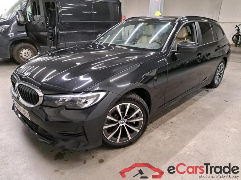 BMW - BMW 3 TOURING 330e 292PK With Heated Vernasca Sport Seats & Pano Roof  * HYBRID * #1
