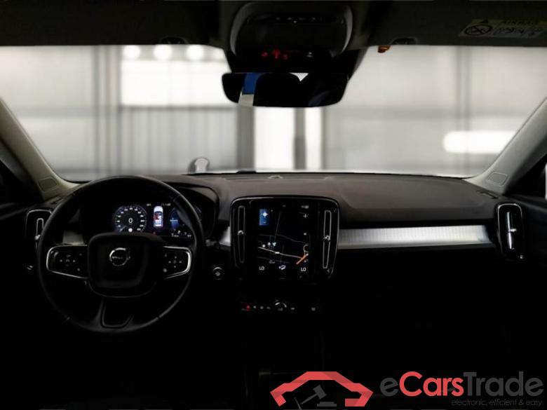 VOLVO XC40 / 2017 / 5P / SUV T4 PLUG-IN HYBRID AUTO RECH INSCRIP EXPR #3