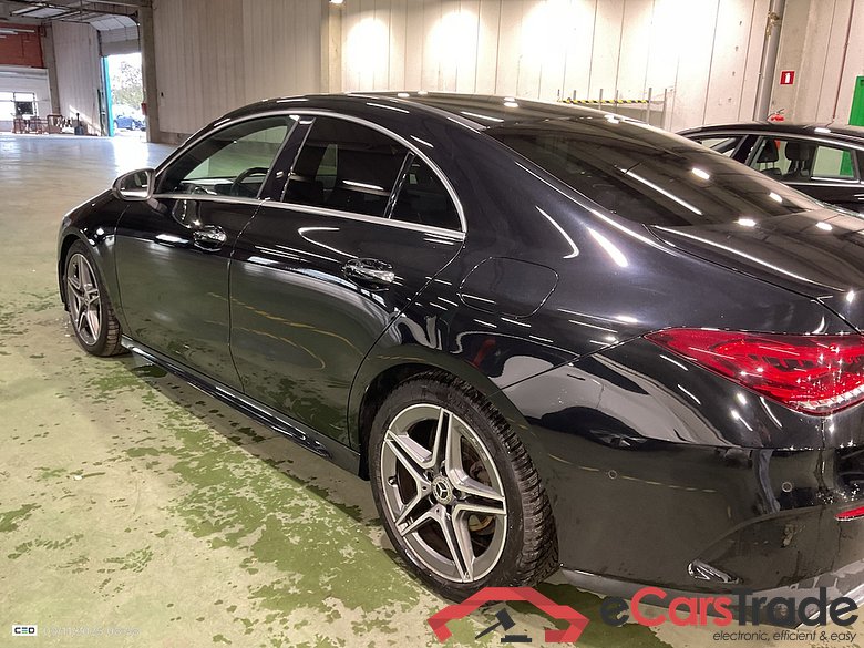 MERCEDES-BENZ CLASSE CLA  COUPE DIESEL (C118 CLA 180 d Business Solution AMG Line #3
