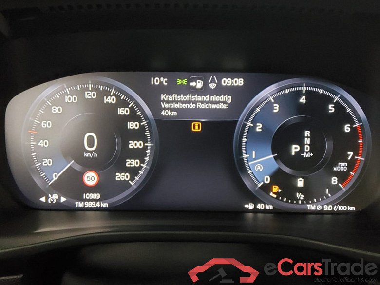 Volvo XC40 (2017->) DE - SUV5 B4 2WD EU6d, R-Design (EURO 6d), 2020 - 2022 #6