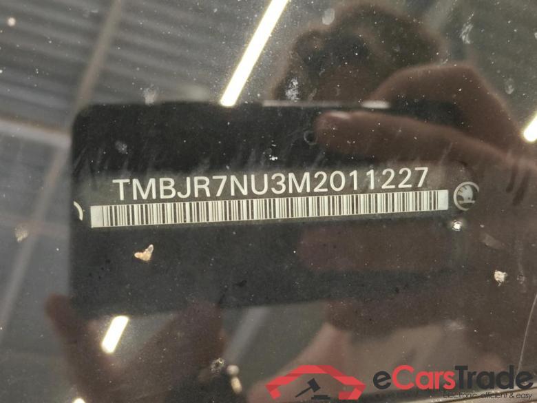 Skoda Karoq 1.5 TSI ACT Greentech DSG Sportline Buss 5d #6