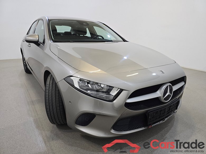 Mercedes A 180d Limousine Widescreen Navi KeylessGo Сamera Klima PDC ... #3