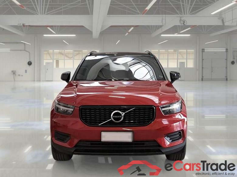 VOLVO XC40 / 2017 / 5P / SUV T4 PLUG-IN HYBRID AUTO RECHARGE R-DESIGN #6