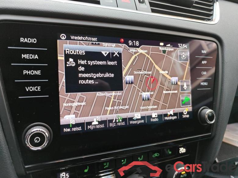 SKODA Octavia Combi 110 kW #3