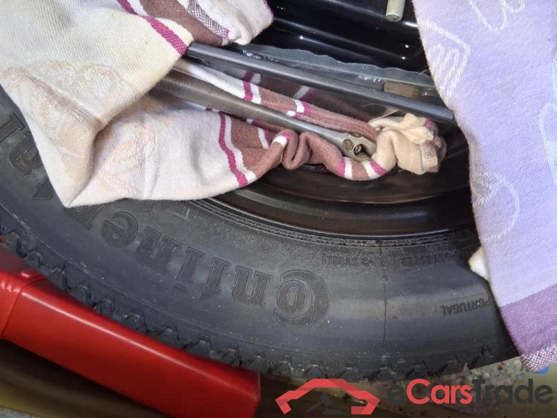 PEUGEOT 208 1.2i PureTech Allure (EU6.3) #5