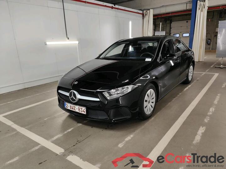 Mercedes A-Klasse Limousine A-Klasse Limousine A 180 100kW/136pk  4D/P Man-6 #1