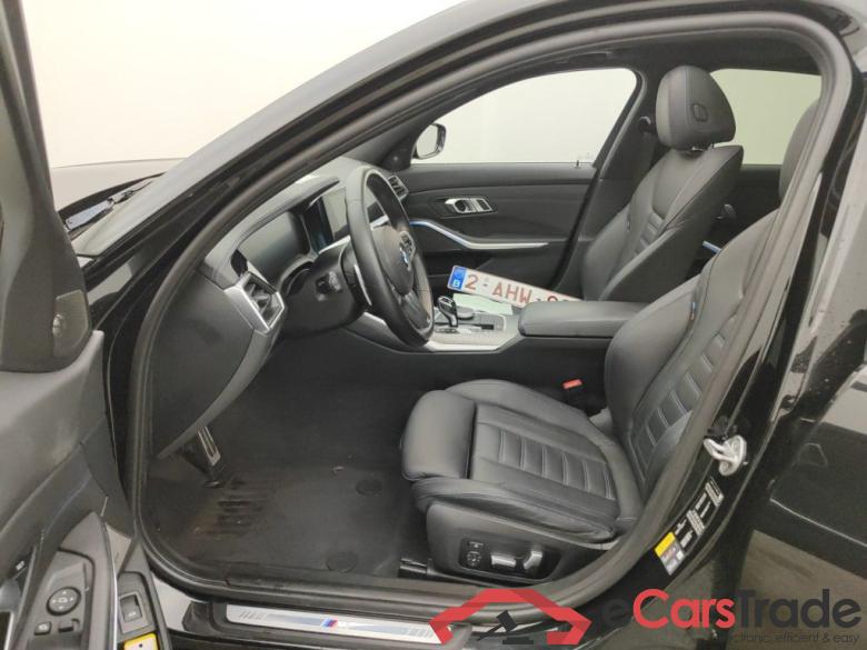 BMW 3 Reeks Berline 330e (215 kW) 4d ///M-SportKit (total options: 17,033 Ex.Vat) #3