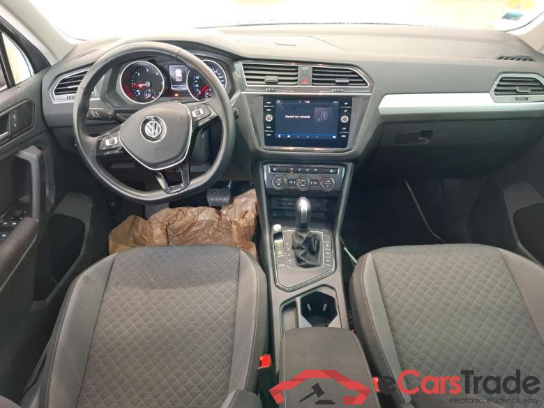 VOLKSWAGEN Tiguan / 2016 / 5P / SUV 2.0 TDI 150 DSG7 Confortline Business #5