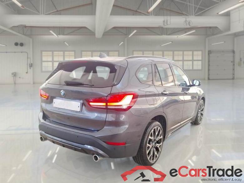 BMW X1 / 2019 / 5P / SUV XDRIVE 18D SPORT #2
