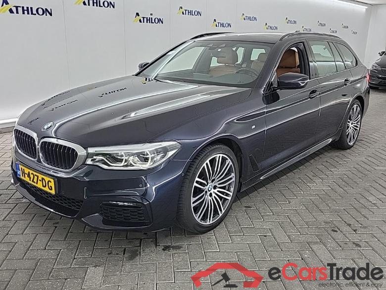 BMW 5-serie Touring 520iA 5D 135kW #1