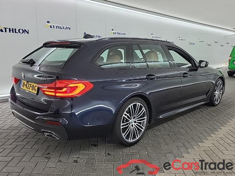BMW 5-serie Touring 520iA 5D 135kW #3