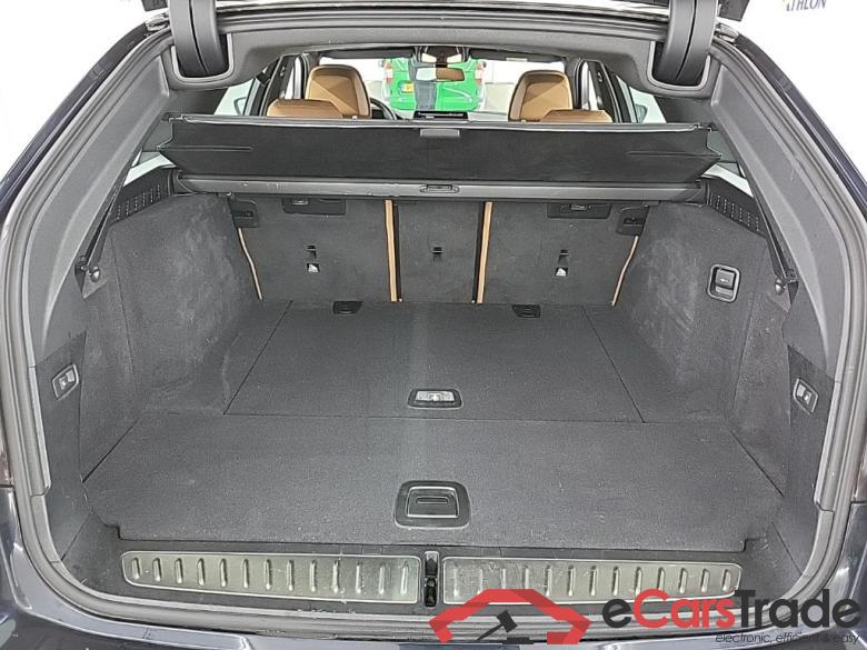 BMW 5-serie Touring 520iA 5D 135kW #5