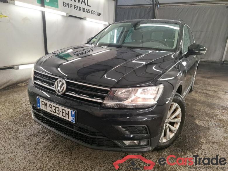 VOLKSWAGEN Tiguan / 2016 / 5P / SUV 2.0 TDI 150 DSG7 Confortline Business #1