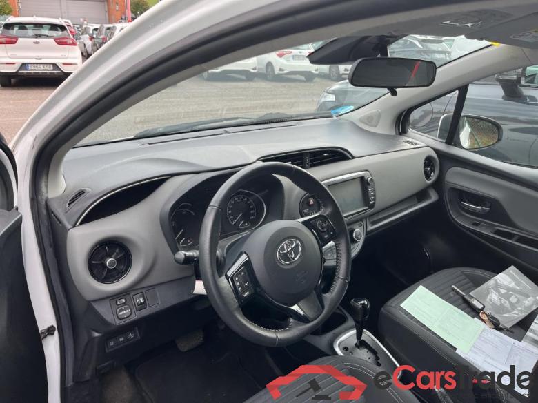 TOYOTA Yaris / 2017 / 5P / berlina con portón 1.5 100H Active #3