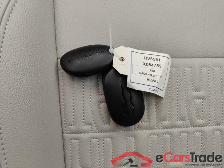 FIAT E-500 42 kWh 118hp La Prima 3d #4