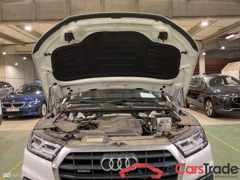 AUDI Q5 DIESEL - 2017 35 TDi Quattro Business Edition S tronic #6