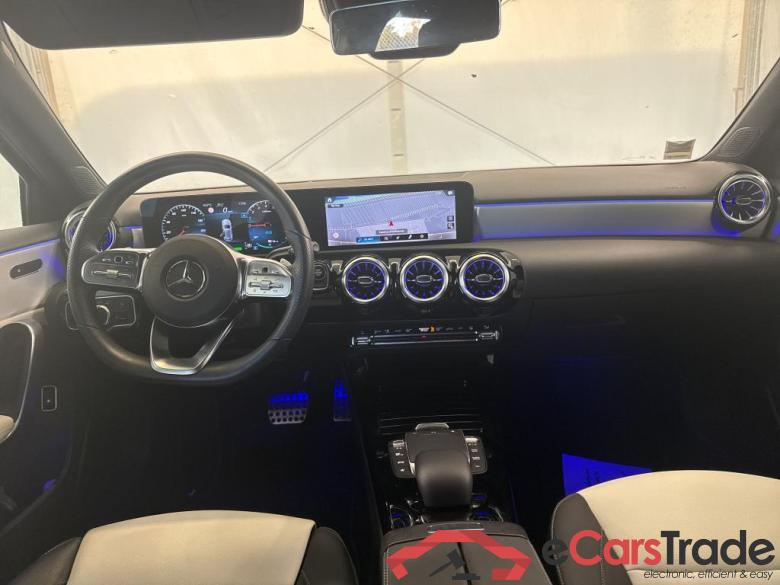MERCEDES-BENZ Classe A Compact / 2018 / 5P / Berline A 250 e AMG Line 8G-DCT #5