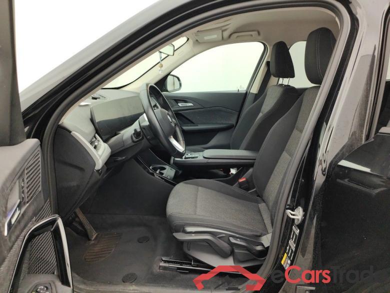 BMW iX1 66.5 kWh 272hp xDrive30 5d #3