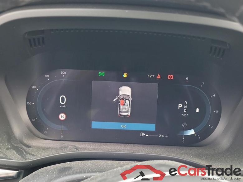 VOLVO XC60 / 2017 / 5P / todoterreno 2.0 B4 D AWD Momentum Pro Auto #4