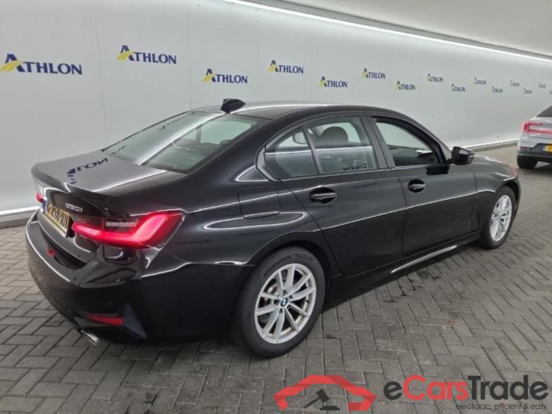 BMW 3 Serie Sedan 330iA 4D 190kW #3