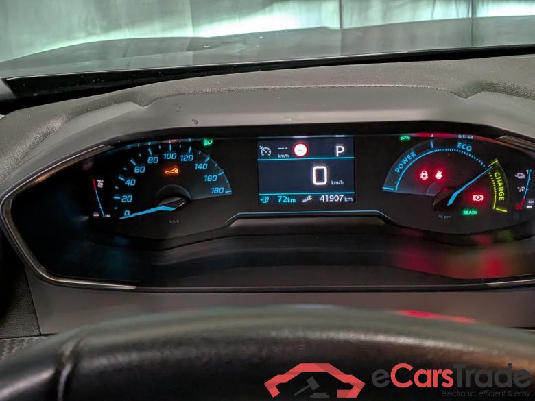 PEUGEOT e-2008 EV Active 50 kWh #6