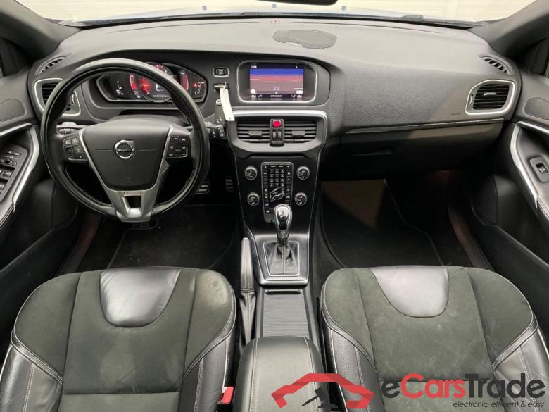 VOLVO V40 1.5 T3 Polar+ Sport #6