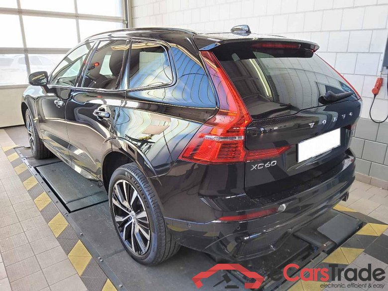 Volvo XC60 (03.2017->) DE - SUV5 B5 (Benzin) AWD EU6d, Ultimate Dark Mild-Hybrid (EURO 6d), (Facelift) #4