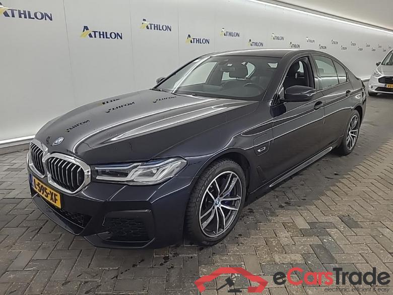 BMW 5 Serie Sedan 530e Business Edition Plus 4D 215kW #1