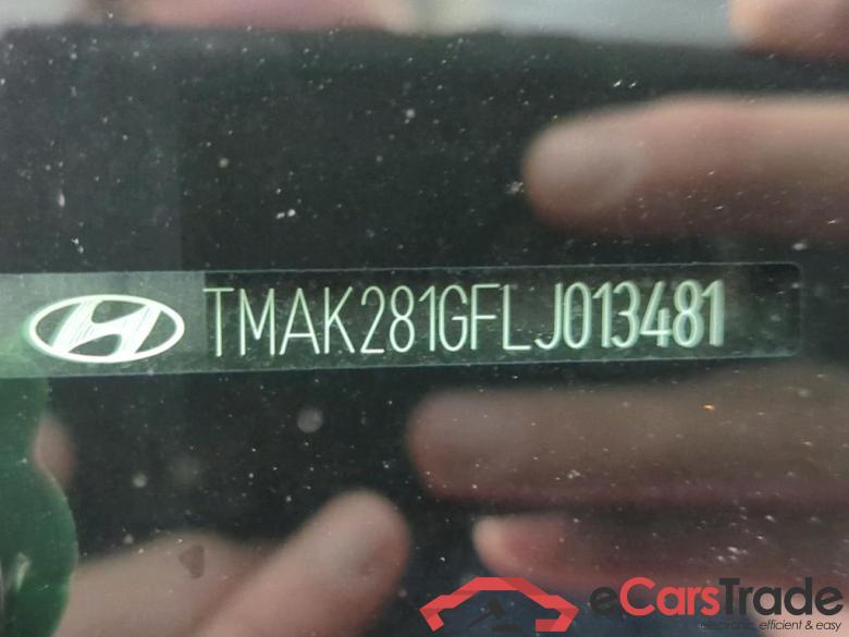 Hyundai KONA Comfort Electric 64 kWh 5d #6