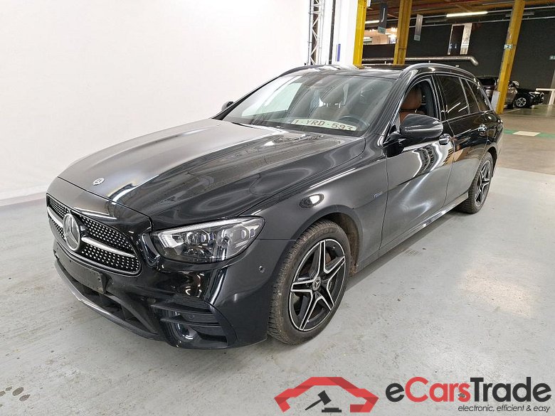 Mercedes E 300de Plug-In Hybrid AMG Night Aut. Pano LED-Multibeam Widescreen Navi Ambient Sport-Leather KeylessGo Camera Klima PDC ... #1