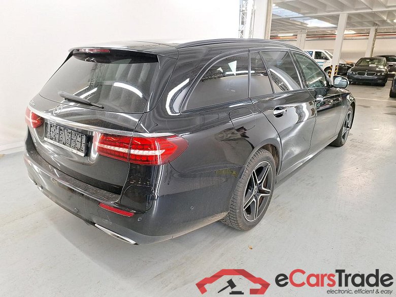 Mercedes E 300de Plug-In Hybrid AMG Night Aut. Pano LED-Multibeam Widescreen Navi Ambient Sport-Leather KeylessGo Camera Klima PDC ... #3
