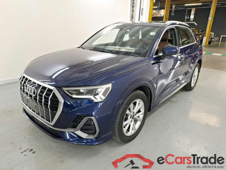 AUDI Q3 2.0 35 TDI S TRONIC S LINE BUSINESS EDIT