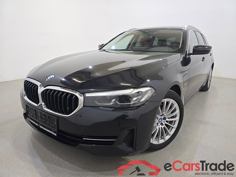 BMW 530e Touring Aut. LED-Xenon LC-Pro Navi-Pro Ambient Sport-Leather KeylessGo Camera Klima PDC ... #1