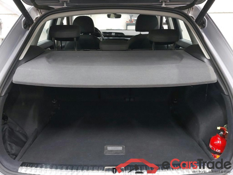 Audi Q3 2.0 35 TDI Advanced Aut. LED Virtual Navi KeylessGo Klima PDC ... #6