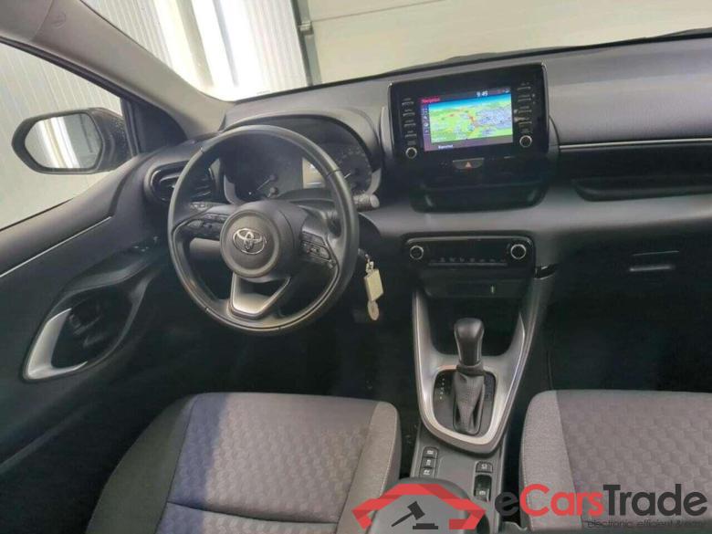 TOYOTA Yaris 1.5 Hyb. Active #3
